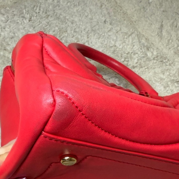 Rare Hendri Bendel Red Quilted Satchel - Picture 8 of 16